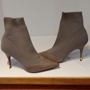 LINEA PAOLO Ankle Sock Boots‎ Sz.9 Gray